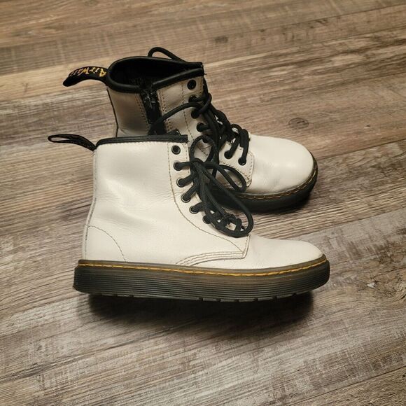 Doc Martens Airwair Size 12 Kids White Leather Combat Boots 1460 J